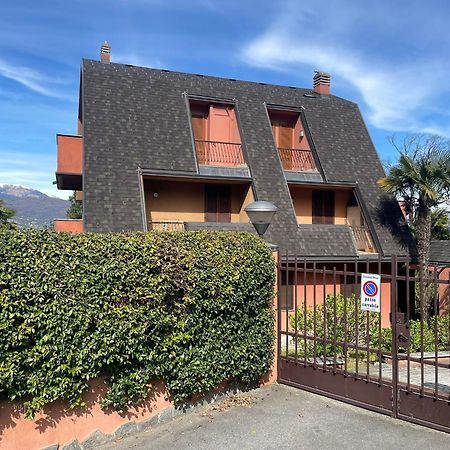 Lovingstresa3 Giardino Del Lago Exterior photo